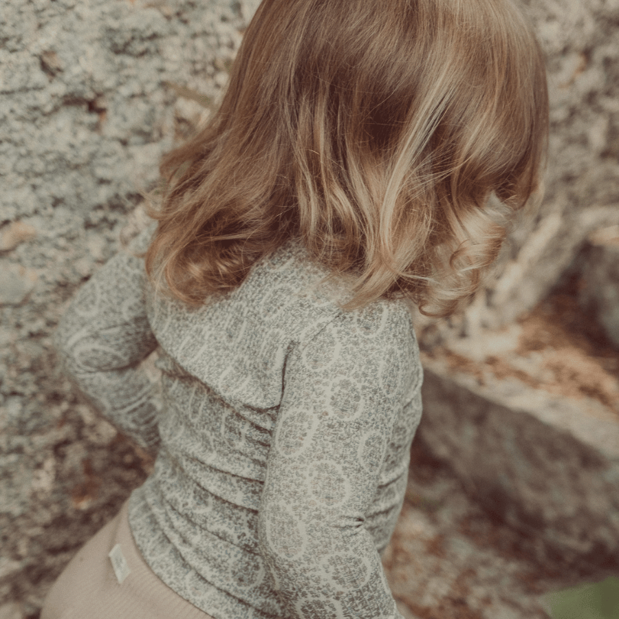 The Printed Turtleneck - Lila Floral
